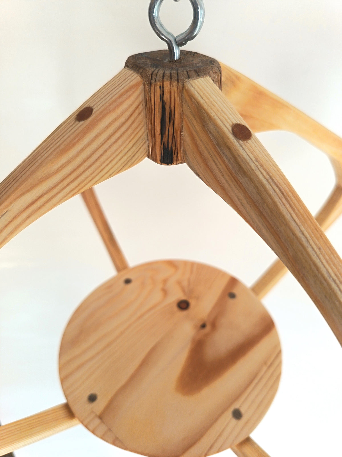 Suspension pour plantes en bois massif S054 - Design aérien - (H33cmxL52cm) Souffle des Bois